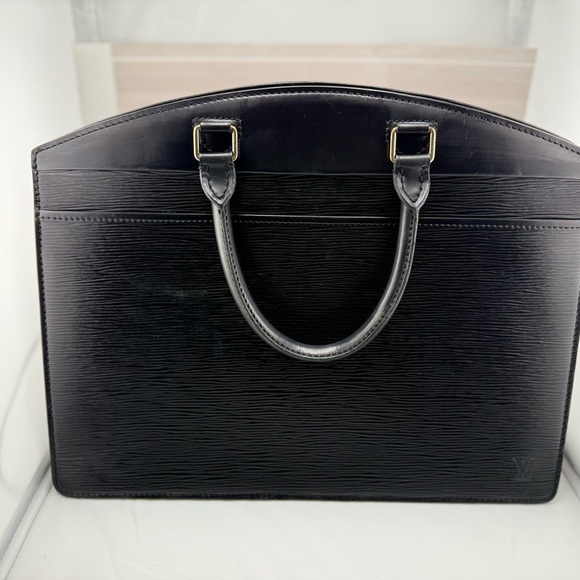 Louis Vuitton Black Riviera with Structured Design and Glossy Finish Leather - Picture 2 of 10